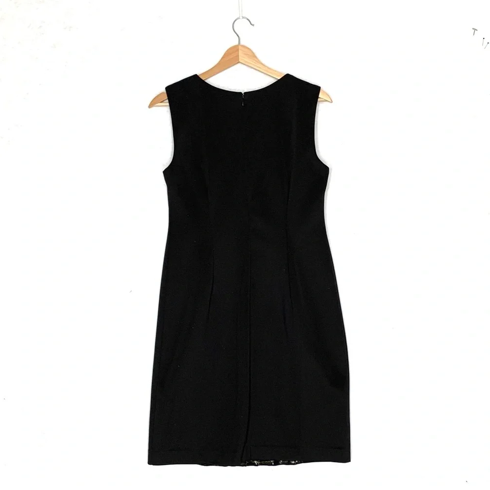 R&M Richards Black and Gold Foil Print Figure Flattering Dress Size 6 Petite